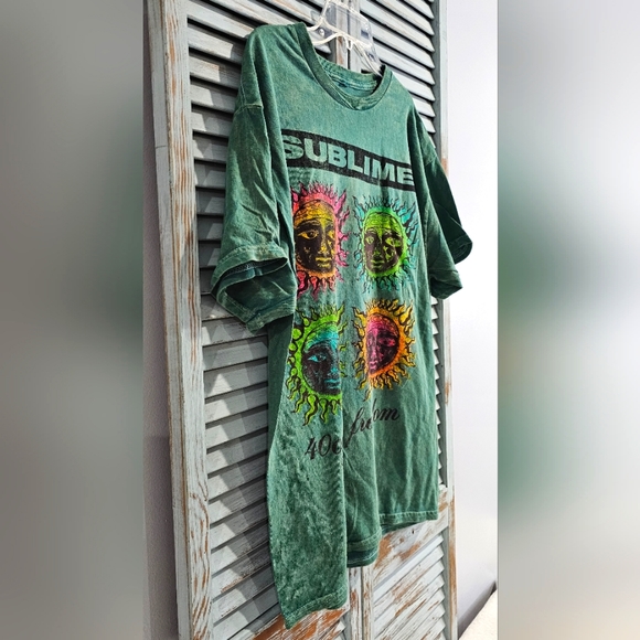 SUBLIME OFFICIAL LICENSED VINTAGE STYLE TEE L Green Distressed Dyed Rock NWOT - Picture 3 of 5